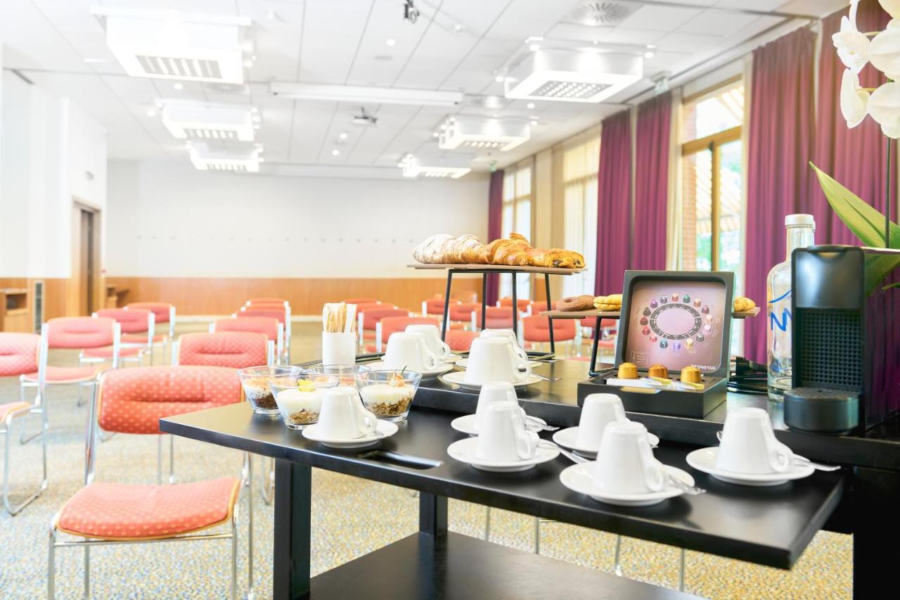 Novotel Torino Corso Giulio Cesare Экстерьер фото