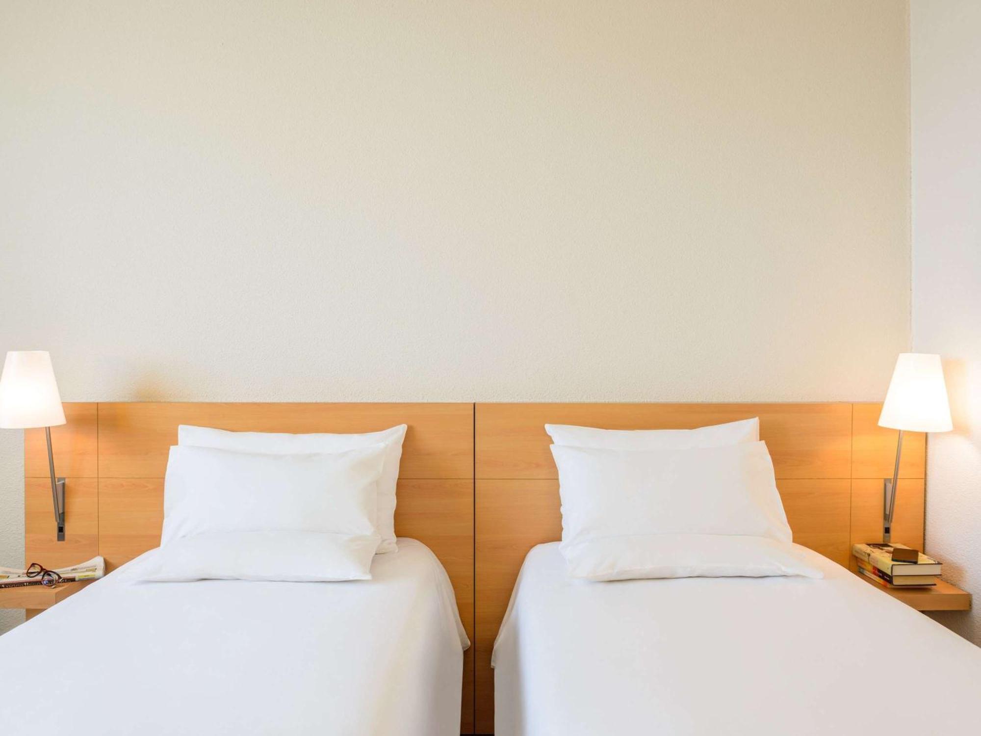 Novotel Torino Corso Giulio Cesare Экстерьер фото
